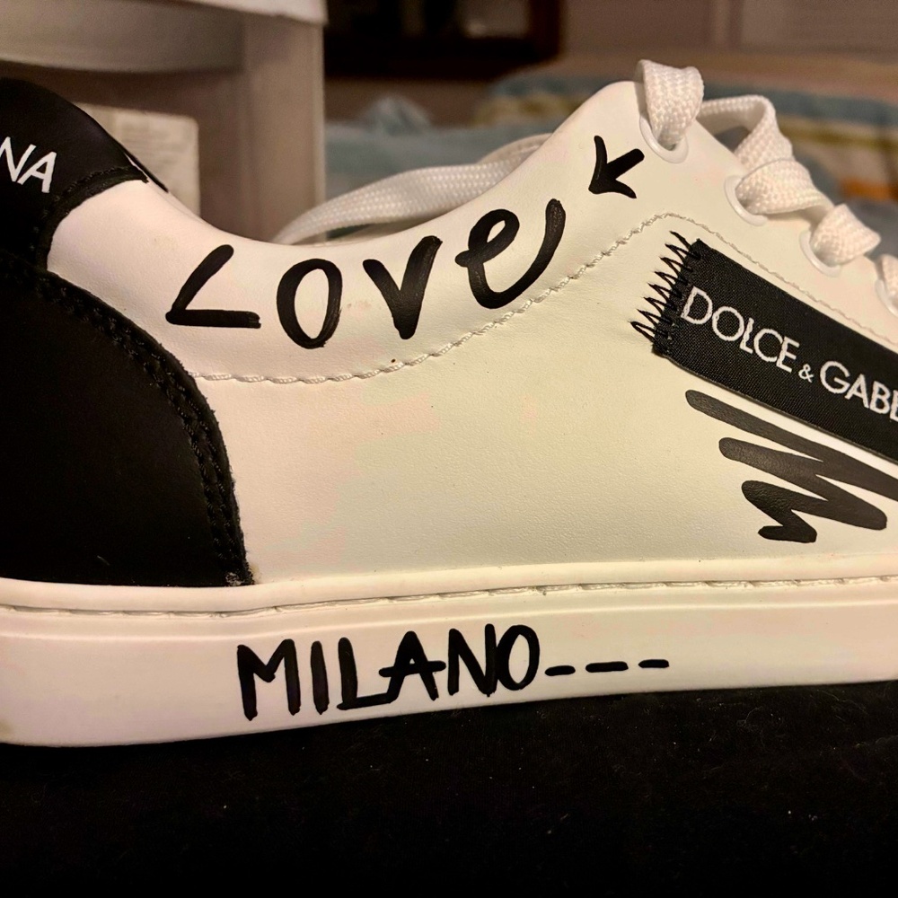 Dolce Gabanna women’s/ youth leather sneakers